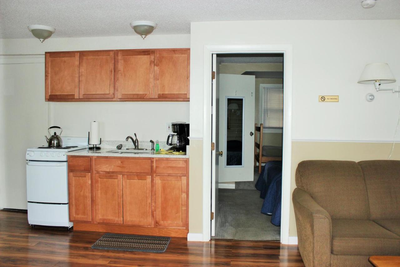 Windrifter Resort Wolfeboro Bagian luar foto