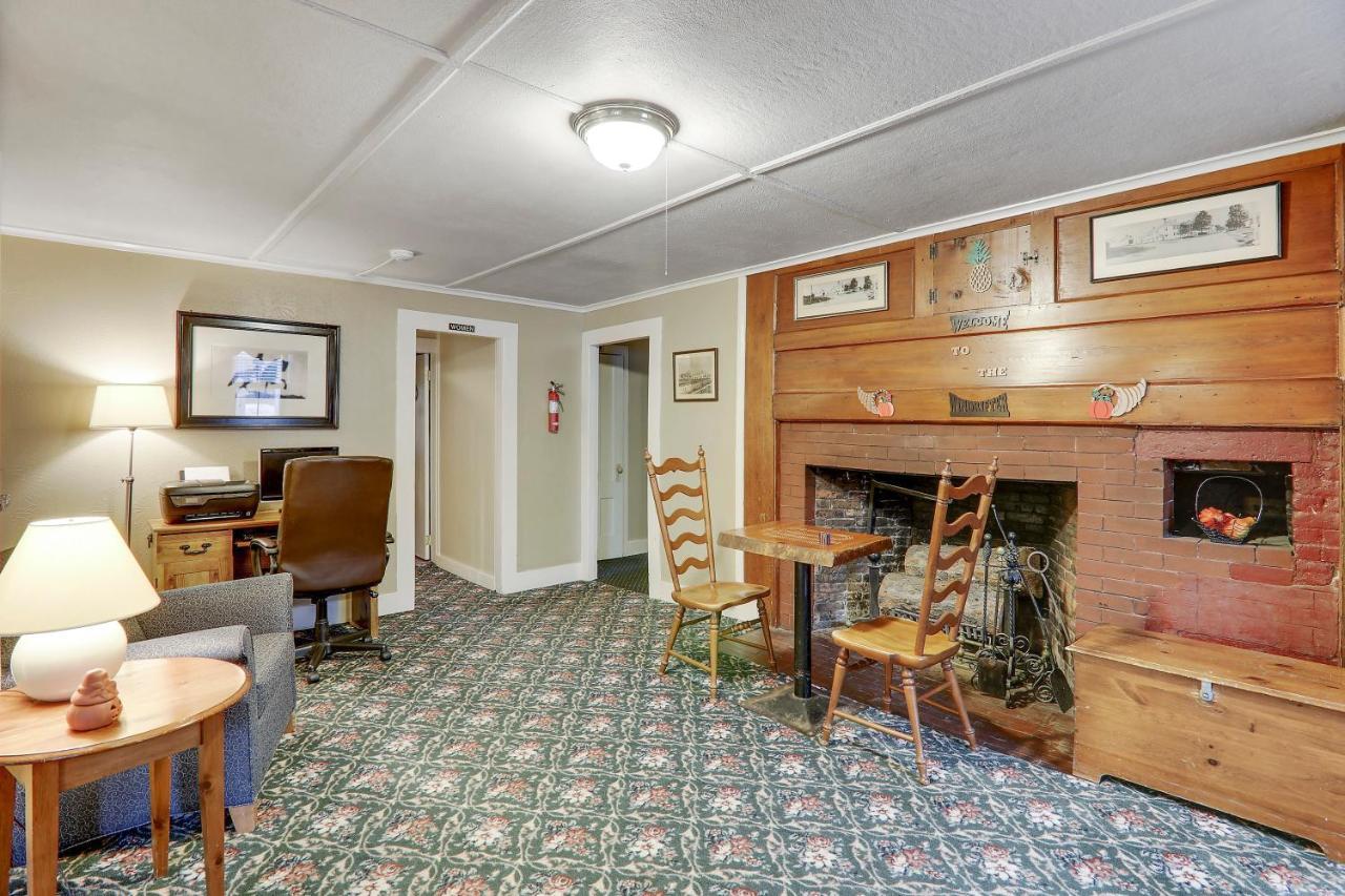 Windrifter Resort Wolfeboro Bagian luar foto