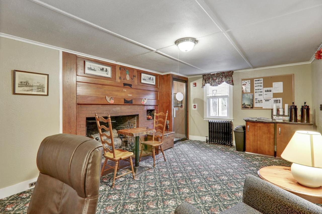 Windrifter Resort Wolfeboro Bagian luar foto